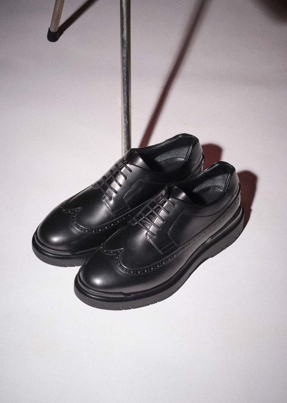 BARLEYCORN Talent Black Leather