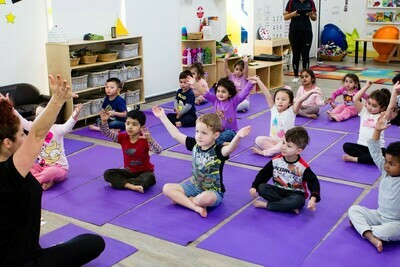 connect kids YOGA Complimentary TRIAL CLASS