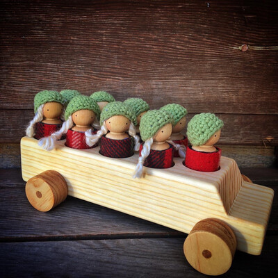 Peg Doll School Bus - Boys And Girls, Red/green