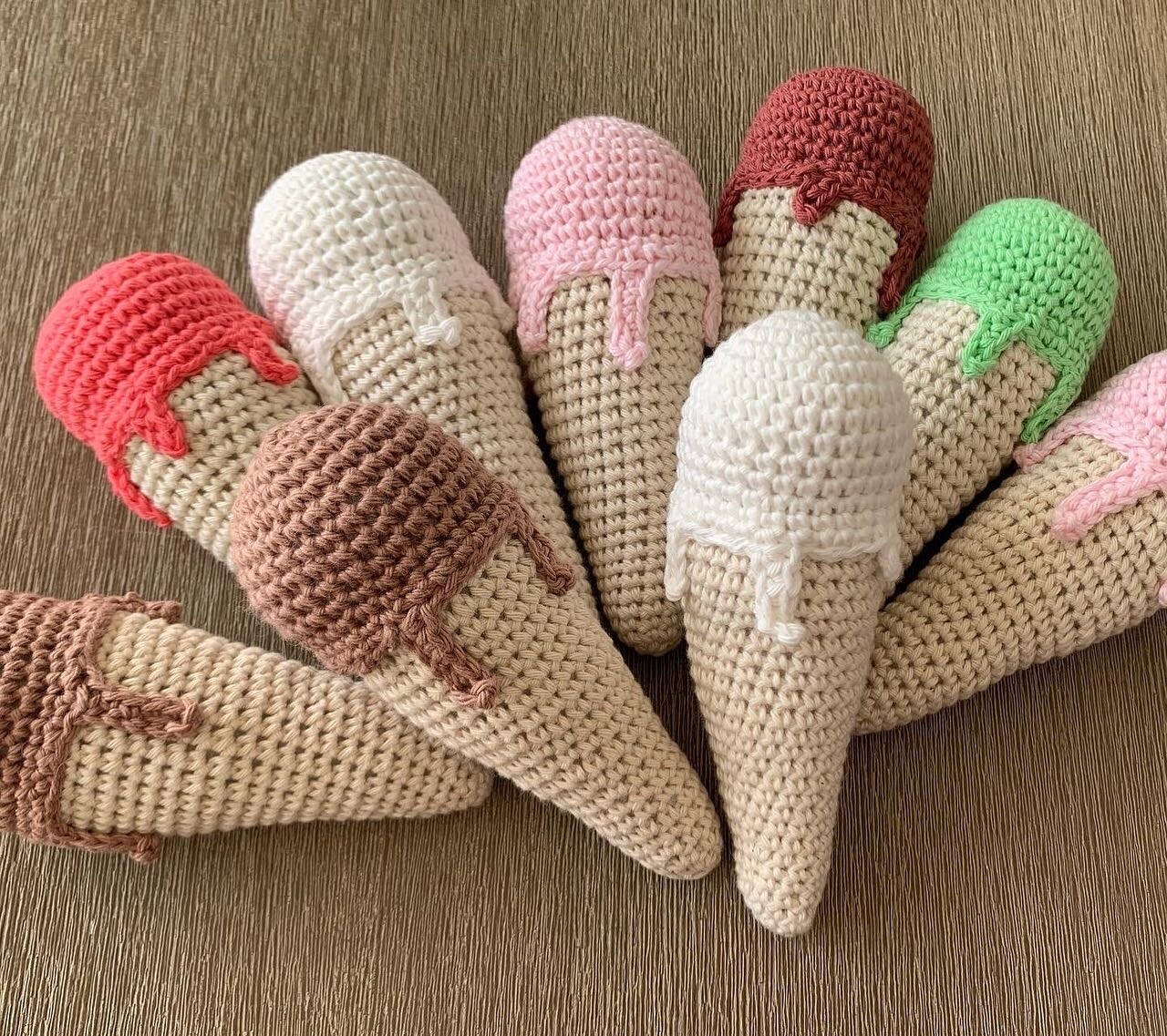 Set of 3 Ice cream cones