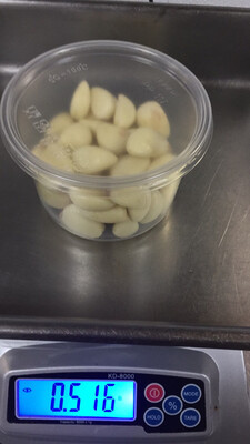 peeled Garlic/ 剥皮大蒜粒 -1/2 lb