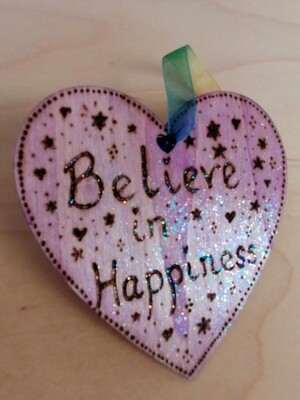 Glittery Wooden Heart 'Believe in Happiness' ~ FREE UK P&P