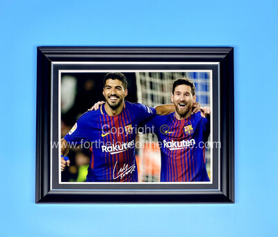 Luis Suarez Stunning Hand Signed FC Barcelona Football Soccer Iconic Photo in Handmade Wooden Display & Certificate of Authenticity