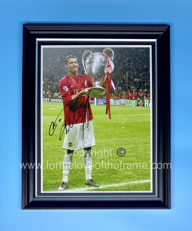 Cristiano Ronaldo Hand Signed Manchester United Football Soccer Luxury Framed Photo Display & COA
