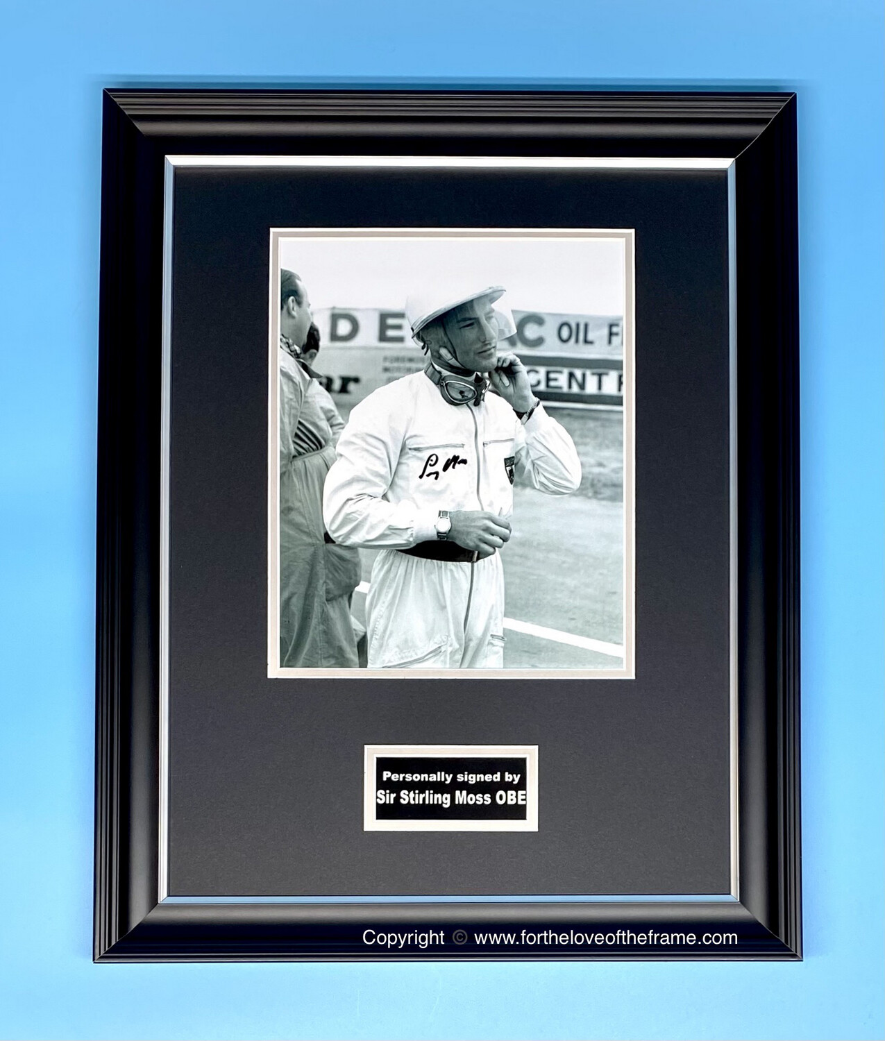 Sir Sterling Moss Hand Signed Formula One Motor Racing Photo In Handmade Luxury Wooden Framed Display & Certificate of Authenticity AFTAL