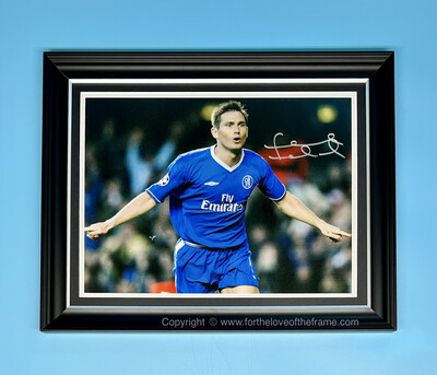 Frank Lampard Stunning Hand Signed Chelsea FC Football Soccer Photo in Luxury Handmade Wooden Display with Photo Proof COA AFTAL