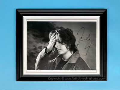 Lewis Capaldi Signed Photo In Luxury Handmade Wooden Frame & AFTAL Member Certificate Of Authenticity Music Autograph Memorabilia Poster