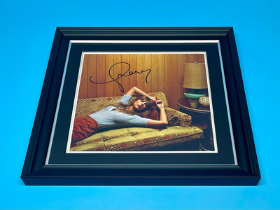 Taylor Swift サイン入りアルバム「Midnights」額装 s-l400.jpg