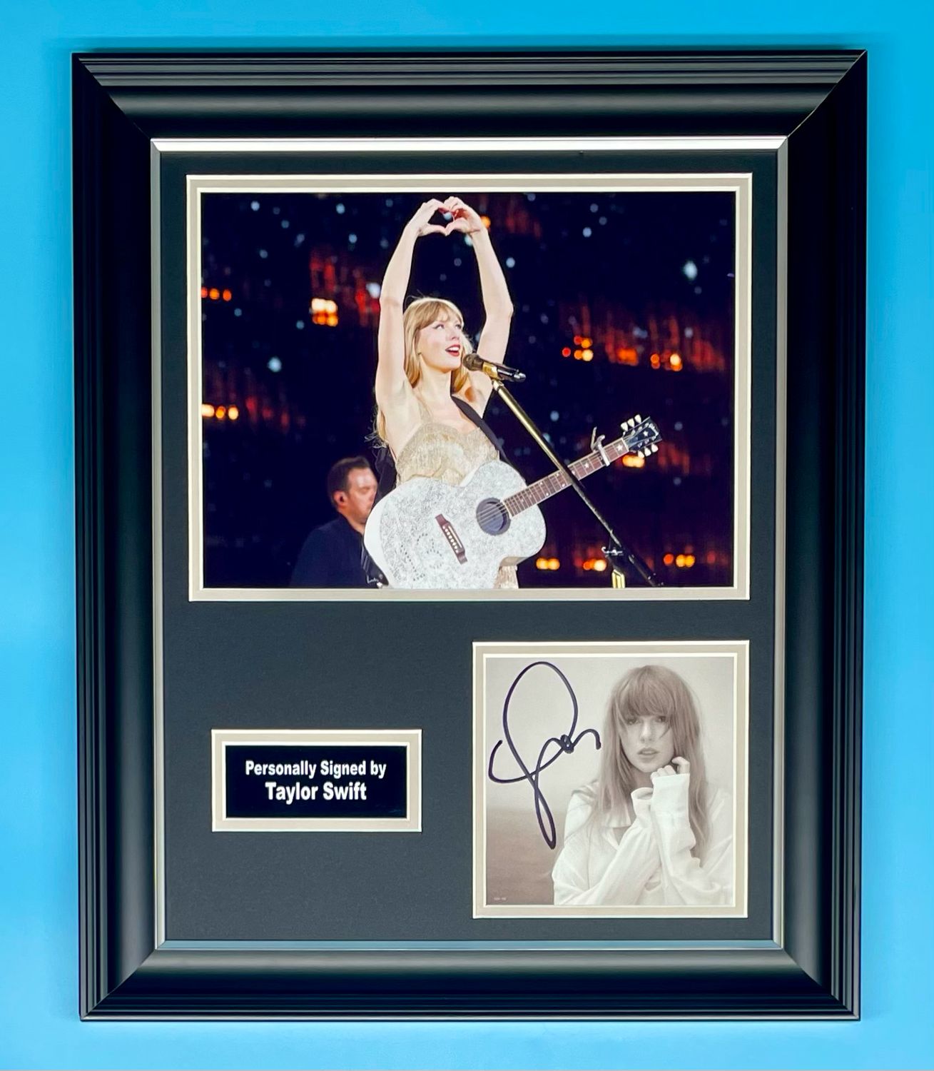 Taylor Swift Signed Photo In Luxury Handmade Wooden Frame & AFTAL Member Certificate Of Authenticity Autograph Music Memorabilia Poster The Tortured Poets Department