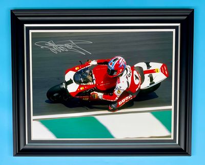 Carl Fogarty Signed Photo In Luxury Handmade Wooden Frame & AFTAL Member Certificate Of Authenticity Autograph Motorcycle Racing Memorabilia Poster Superbike Foggy