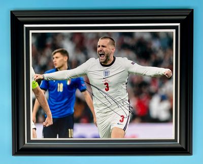 Luke Shaw Signed Photo In Luxury Handmade Wooden Frame & AFTAL Member Certificate Of Authenticity Autograph Football Soccer Memorabilia England Poster