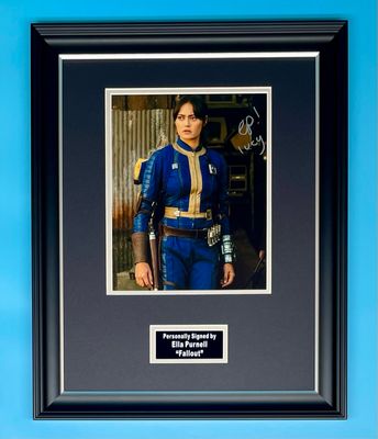 Ella Purnell Signed Photo In Luxury Handmade Wooden Frame & AFTAL Member Certificate Of Authenticity Autograph Movie Film TV Memorabilia Fallout Poster