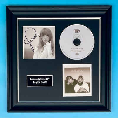 Taylor Swift Signed Photo & CD In Luxury Handmade Wooden Frame & AFTAL Member Certificate Of Authenticity Music Memorabilia Autograph Fortnight Post Malone Poster