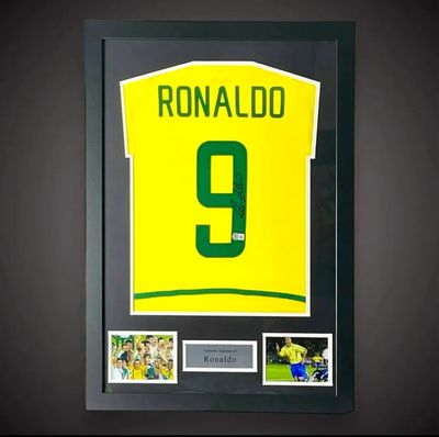 R9 Ronaldo Nazario Signed Shirt In Luxury Wooden Frame With Beckett Verification & AFTAL Member Certificate Of Authenticity Brazil Jersey Football Soccer Memorabilia Autograph