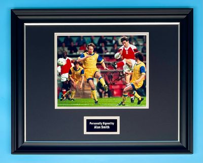 Alan Smith Signed Photo In Luxury Handmade Wooden Frame & AFTAL Member Certificate Of Authenticity Football Soccer Memorabilia Autograph Arsenal Poster