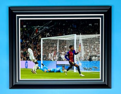 Lamine Yamal Signed Photo In Luxury Handmade Wooden Frame & AFTAL Member Certificate Of Authenticity Barcelona Poster Football Soccer Memorabilia Autograph