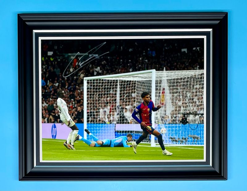Lamine Yamal Signed Photo In Luxury Handmade Wooden Frame & AFTAL Member Certificate Of Authenticity Barcelona Poster Football Soccer Memorabilia Autograph