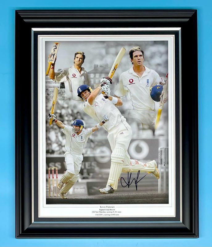 Kevin Pietersen Signed Photo In Luxury Handmade Wooden Frame & AFTAL Member Certificate Of Authenticity Poster Cricket Memorabilia Autograph