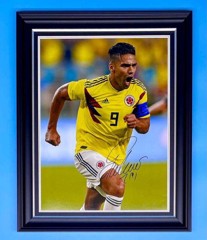 Radamel Falcao Signed Photo In Luxury Handmade Wooden Frame & AFTAL Member Certificate Of Authenticity Colombia Poster Football Soccer Memorabilia Autograph