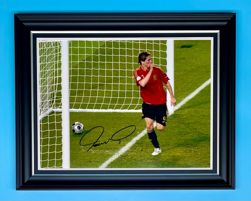 Fernando Torres Signed Photo In Luxury Handmade Wooden Frame & AFTAL Member Certificate Of Authenticity Spain Poster Football Soccer Memorabilia Autograph
