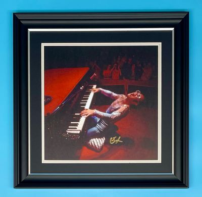 Elton John Signed Photo In Luxury Handmade Wooden Frame & AFTAL Member Certificate Of Authenticity Music Memorabilia Autograph Poster