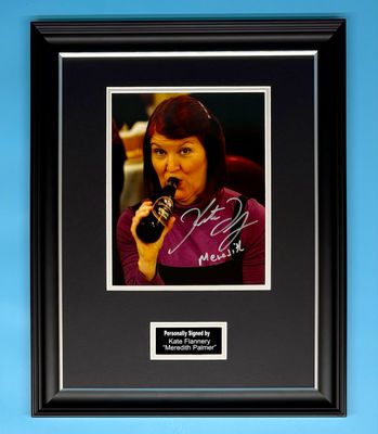 Kate Flannery Signed Photo In Luxury Handmade Wooden Frame & AFTAL Member Certificate Of Authenticity The Office Poster Movie Film TV Memorabilia Autograph Auto