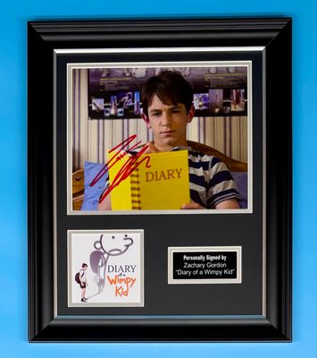 Zachary Gordon Signed Photo In Luxury Handmade Wooden Frame & AFTAL Member Certificate Of Authenticity Diary Of A Wimpy Kid Poster Movie Film TV Memorabilia Autograph Auto