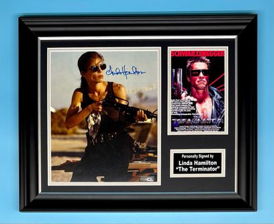Linda Hamilton Signed Photo In Luxury Handmade Wooden Frame & AFTAL Member Certificate Of Authenticity The Terminator Poster Movie Film TV Memorabilia Autograph Auto