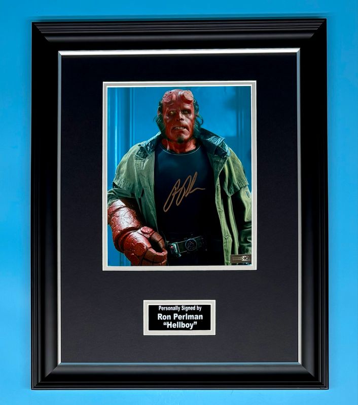 Ron Perlman Signed Photo In Luxury Handmade Wooden Frame & AFTAL Member Certificate Of Authenticity Hellboy Poster Movie Film TV Memorabilia Autograph Auto