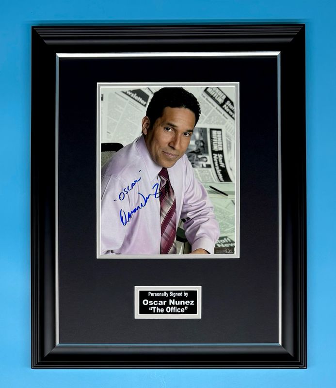 Oscar Nunez Signed Photo In Luxury Handmade Wooden Frame & AFTAL Member Certificate Of Authenticity The Office Poster Movie Film TV Memorabilia Autograph Auto