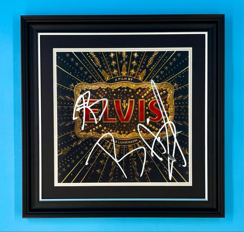 Baz Luhrmann & Austin Butler Signed Photo In Luxury Handmade Wooden Frame & AFTAL Member Certificate Of Authenticity Elvis Poster Movie Film TV Memorabilia Autograph Auto