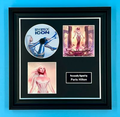 Paris Hilton Signed Photo & CD In Luxury Handmade Wooden Frame & AFTAL Member Certificate Of Authenticity Infinite Icon Poster Music Memorabilia Autograph Auto