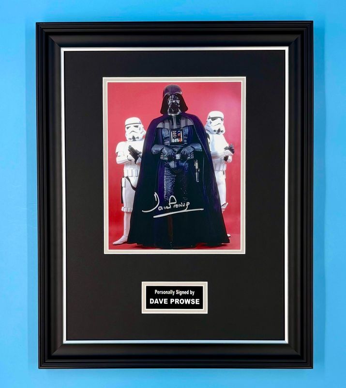 Dave Prowse Signed Photo In Luxury Handmade Wooden Frame & AFTAL Member Certificate Of Authenticity Star Wars Poster Movie Film TV Memorabilia Darth Vader Autograph Auto