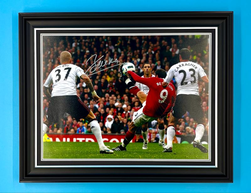 Dimitar Berbatov Signed Photo In Luxury Handmade Wooden Frame With Certificate Of Authenticity Manchester United Poster Football Soccer Memorabilia Autograph Auto