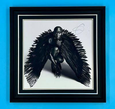 Cynthia Erivo Signed Photo In Luxury Handmade Wooden Frame & Certificate Of Authenticity I Forgive You Poster Music Memorabilia Autograph Auto