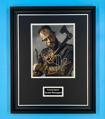 Gustaf Skarsgard Signed Photo In Luxury Handmade Wooden Frame & Certificate Of Authenticity Vikings Poster Movie Film TV Memorabilia Autograph Auto