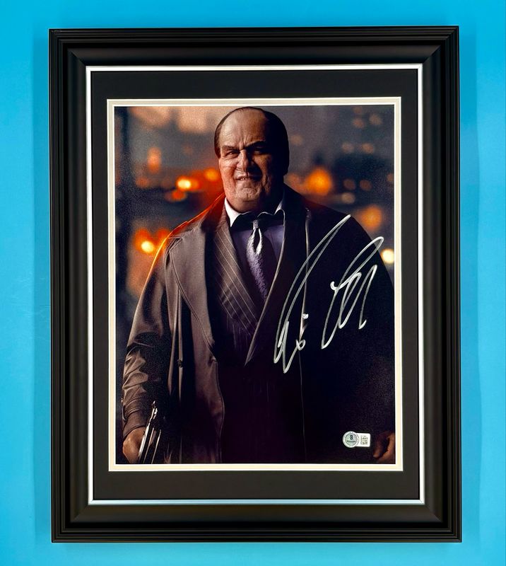 Colin Farrell Signed Photo In Luxury Handmade Wooden Frame With Beckett Verification & Certificate Of Authenticity The Penguin Poster Movie Film TV Memorabilia Autograph Auto