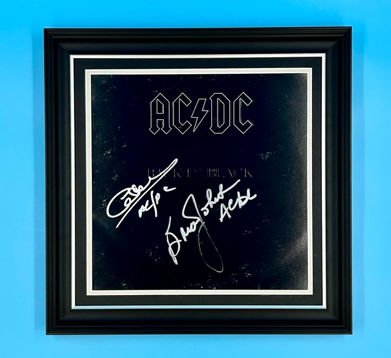 AC/DC Signed Photo In Luxury Handmade Wooden Frame & Certificate Of Authenticity Music Memorabilia Brian Johnson Autograph Cliff Williams Auto Back In Black Poster