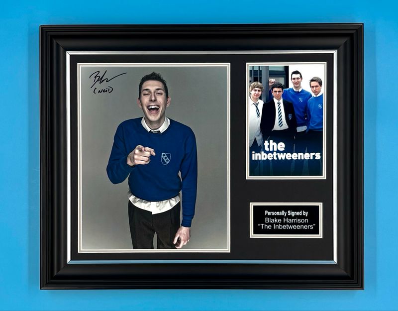Blake Harrison Signed Photo In Luxury Handmade Wooden Frame & Certificate Of Authenticity Movie Film TV Memorabilia Neil Sutherland Autograph Auto The Inbetweeners Poster