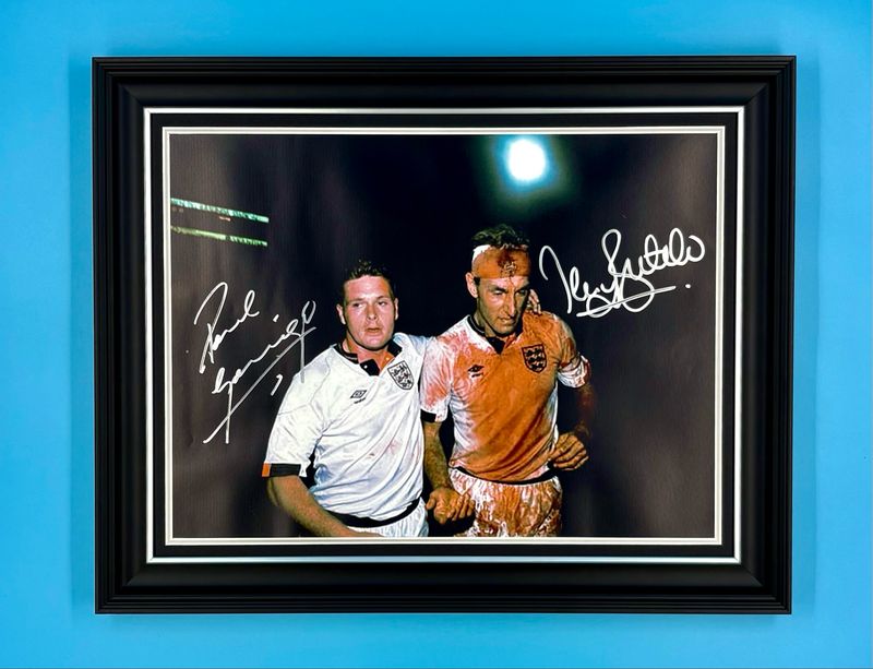 Paul Gascoigne & Terry Butcher Signed Photo In Luxury Handmade Wooden Frame & Certificate Of Authenticity Football Soccer Memorabilia Autograph Auto England Poster