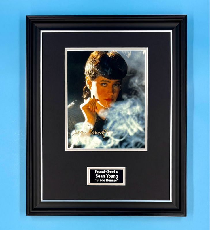 Sean Young Signed Photo In Luxury Handmade Wooden Frame & Certificate Of Authenticity Movie Film TV Memorabilia Autograph Auto Blade Runner Poster