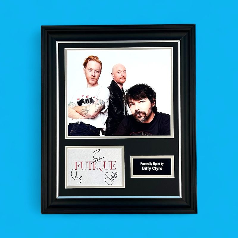 Biffy Clyro Hand Signed Photo In Luxury Handmade Wooden Frame & Certificate Of Authenticity Music Memorabilia Autograph Auto Poster Biffy Clyro Hand Signed Photo In Luxury Handmade Wooden Frame & Certificate Of Authenticity Music Memorabilia Autograph Auto Poster