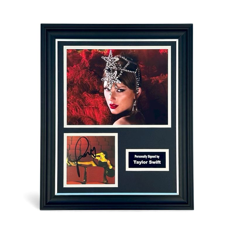 Taylor Swift Hand Signed “The Life of a Showgirl” Photo #4 In Luxury Handmade Wooden Frame & Certificate Of Authenticity Autograph Music Memorabilia Poster Taylor Swift Hand Signed “The Life of a Showgirl” Photo #4 In Luxury Handmade Wooden Frame & Certificate Of Authenticity Autograph Music Memorabilia Poster