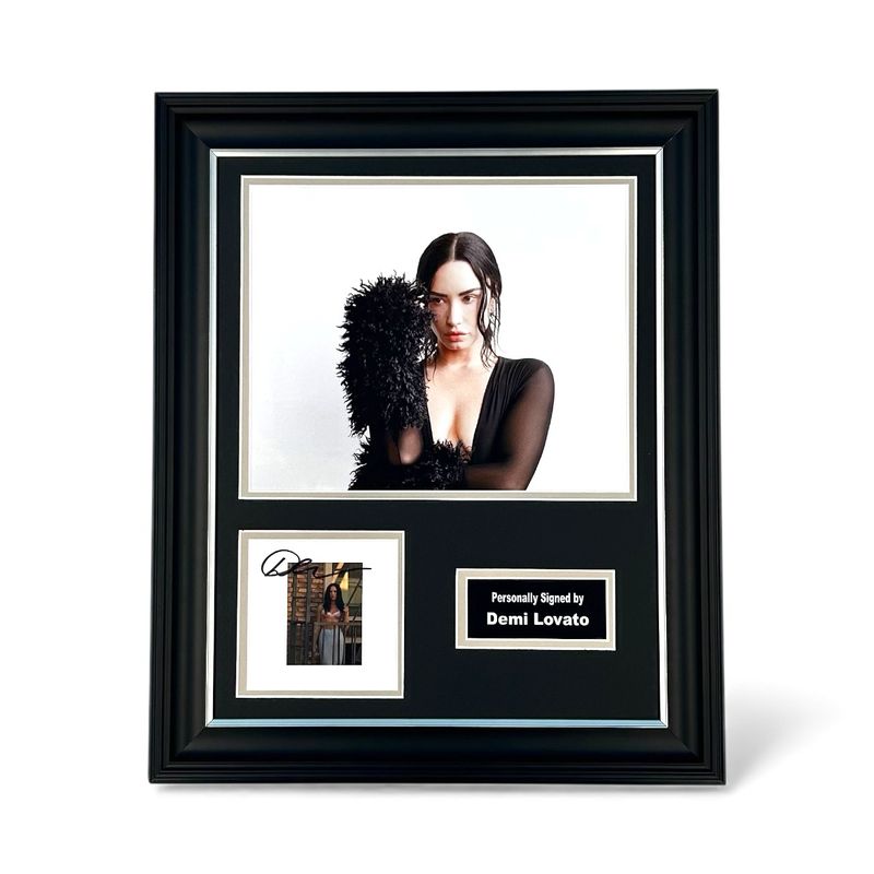 Demi Lovato Hand SIGNED “It’s Not That Deep” CD Art Card & Photo In Luxury Handmade Wooden Framed Display & Certificate Of Authenticity Autograph Music Memorabilia Poster Demi Lovato Hand SIGNED “It’s Not That Deep” CD Art Card & Photo In Luxury Handmade Wooden Framed Display & Certificate Of Authenticity Autograph Music Memorabilia Poster