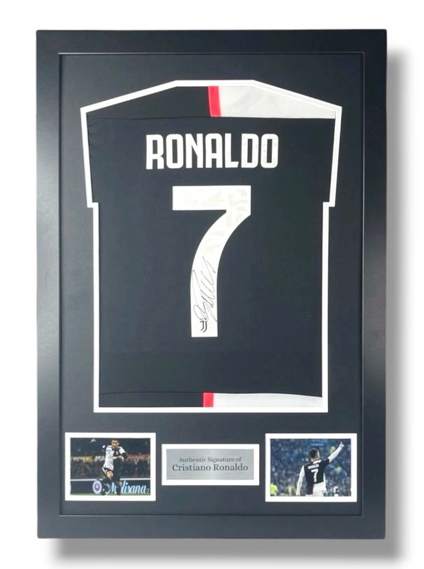 WEB EXCLUSIVE Cristiano Ronaldo Hand Signed Juventus Shirt/Jersey In Luxury Wooden Frame & Certificate Of Authenticity Football Soccer World Cup Autograph Memorabilia Certified WEB EXCLUSIVE Cristiano Ronaldo Hand Signed Juventus Shirt/Jersey In Luxury Wooden Frame & Certificate Of Authenticity Football Soccer World Cup Autograph Memorabilia Certified