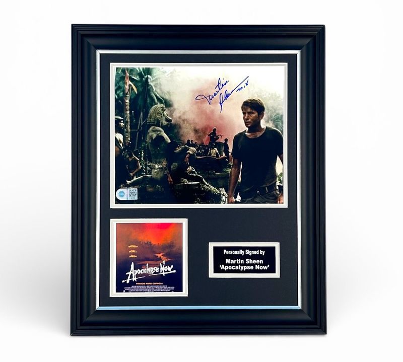Martin Sheen Signed Photo In Luxury Handmade Wooden Frame With SWAU Verification & Certificate Of Authenticity Movie Film TV Memorabilia Autograph Auto Apocalypse Now Poster