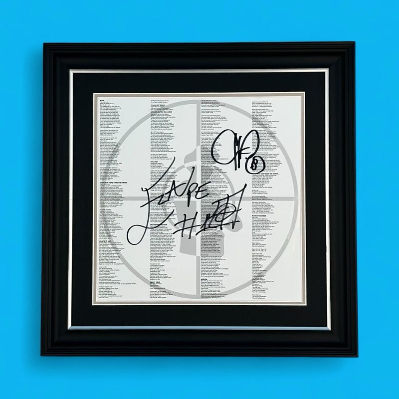 Public Enemy Signed Photo In Luxury Handmade Wooden Frame & Certificate Of Authenticity Music Memorabilia Chuck D Autograph Flavor Flav Auto Black Sky Over The Projects Poster