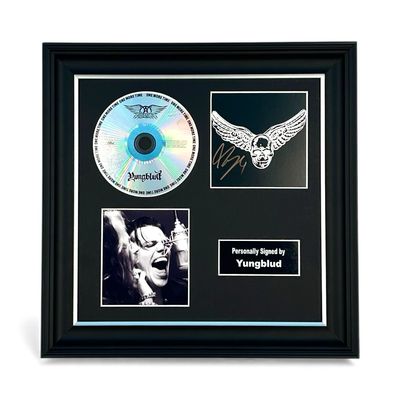 Yungblud Signed Photo & CD In Luxury Handmade Wooden Frame & Certificate Of Authenticity Music Memorabilia Aerosmith Autograph Auto One More Time Poster Yungblud Signed Photo & CD In Luxury Handmade Wooden Frame & Certificate Of Authenticity Music Memorabilia Aerosmith Autograph Auto One More Time Poster