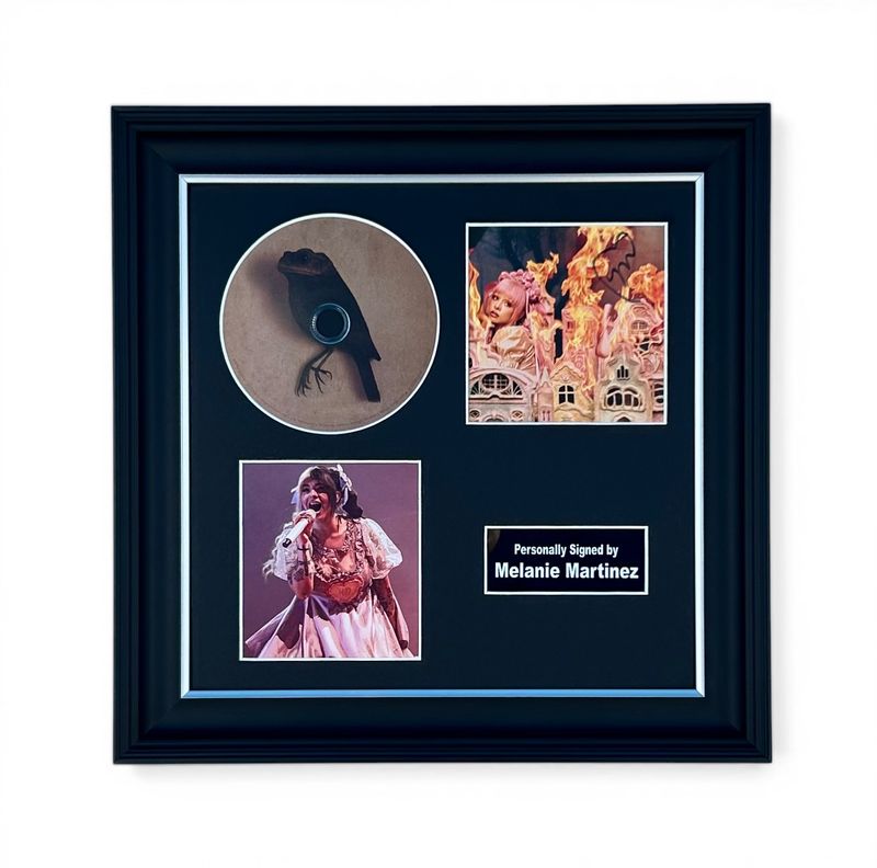 Melanie Martinez Signed Photo & CD In Luxury Handmade Wooden Frame & Certificate Of Authenticity Music Memorabilia Autograph Auto Hades Poster Melanie Martinez Signed Photo & CD In Luxury Handmade Wooden Frame & Certificate Of Authenticity Music Memorabilia Autograph Auto Hades Poster