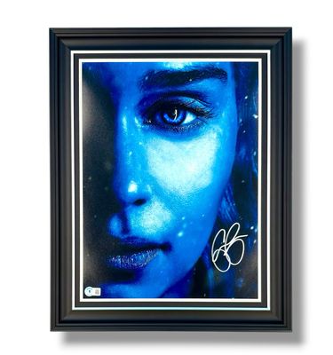 Emilia Clarke Signed Photo In Luxury Handmade Wooden Frame With Beckett Verification & Certificate Of Authenticity Movie Film TV Memorabilia Autograph Auto Game Of Thrones Poster